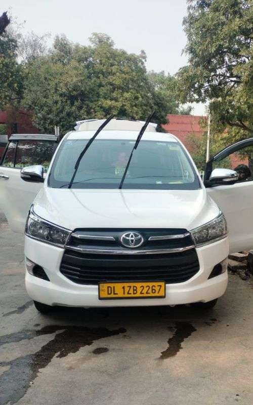 innova taxi service