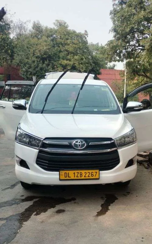 innova taxi service