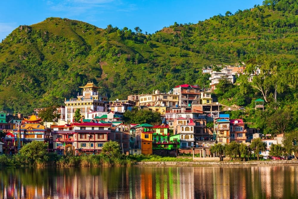 Noida to Shimla Taxi Service