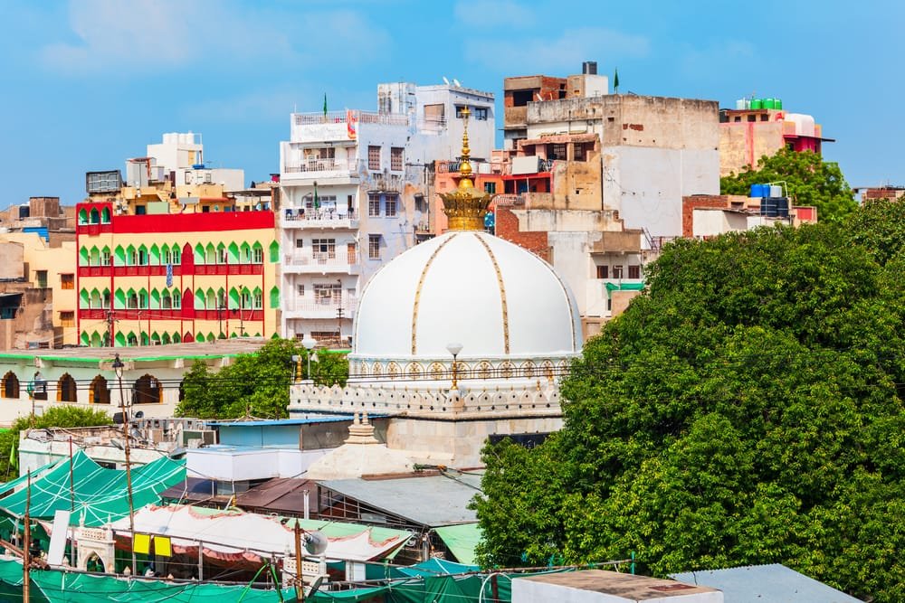 Noida to Ajmer Taxi Service