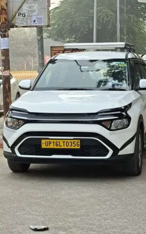 Noida To Agra Taxi Service kia carens taxi noida